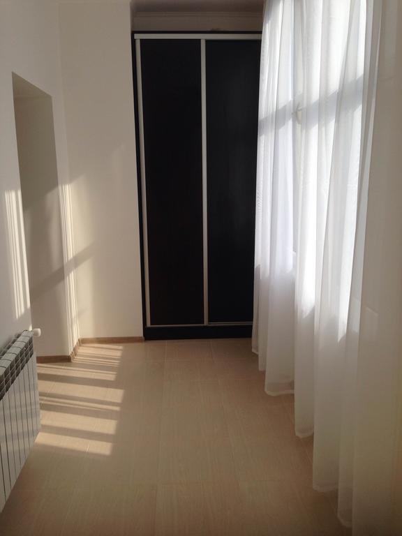 Gil Apartments, On Mynaiska 18 우주고로트 외부 사진
