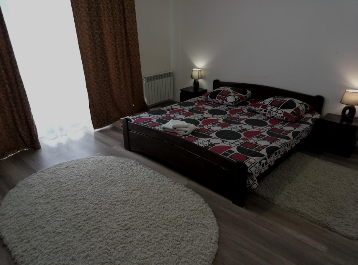 Gil Apartments, On Mynaiska 18 우주고로트 외부 사진